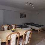 Lelle Lelke Apartmanhaz アパート *