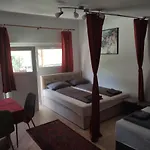 Lelle Lelke Apartmanhaz