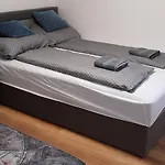 Lelle Lelke Apartmanhaz * バラトンレッレ
