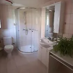 Lelle Lelke Apartmanhaz バラトンレッレ
