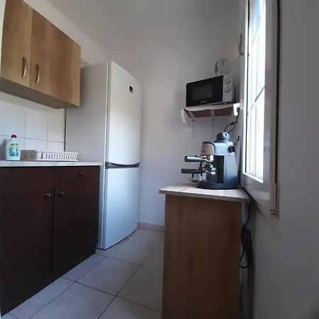 Lelle Lelke Apartmanhaz *