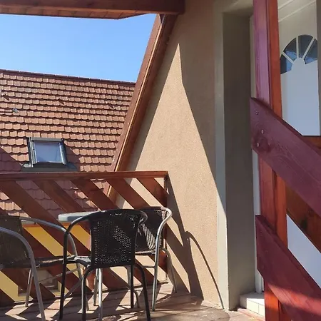 公寓 Lelle Lelke Apartmanhaz *